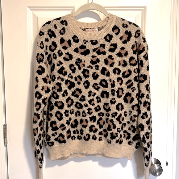 Knox Rose Sweaters - Knox Rose Women's Leopard Print Sweater Size Small